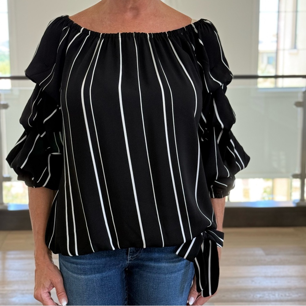 Vince Camuto Black and White Flutter Sleeve Blouse